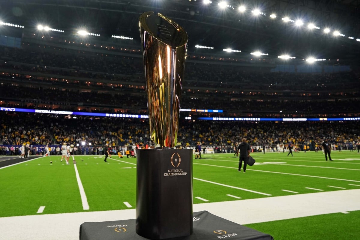 Major Fan Base In Shambles Over Updated College Football Playoff Rankings - Athlon Sports