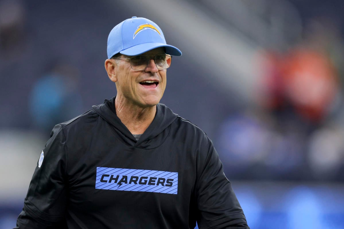 Taking advantage of an obscure rule, Chargers' Dicker makes NFL's first fair-catch kick in 48 years - Yahoo Sports