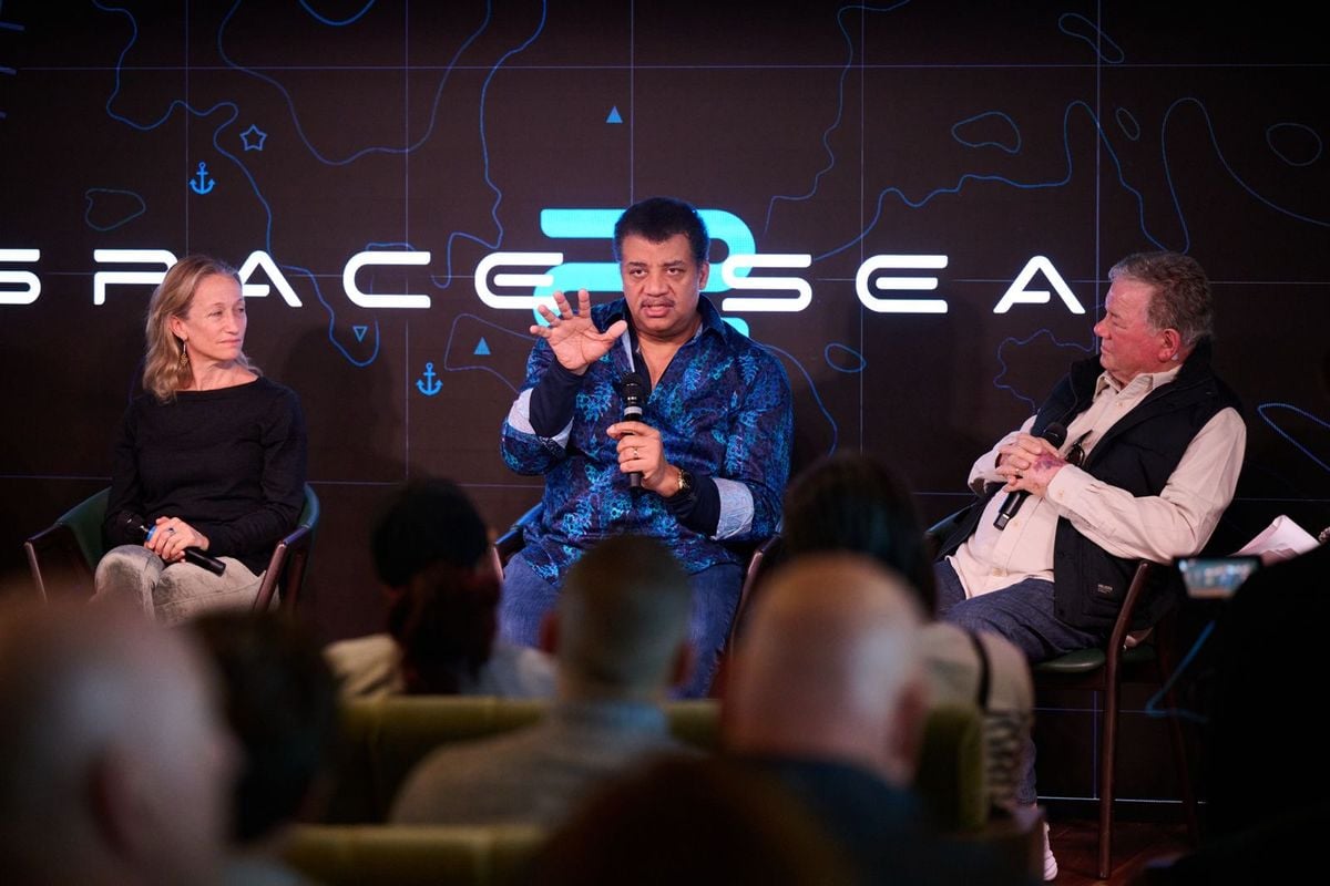 Space2Sea Antarctica: William Shatner, Neil deGrasse Tyson and NASA astronauts talk exploration and science from the Drake Passage - Space.com